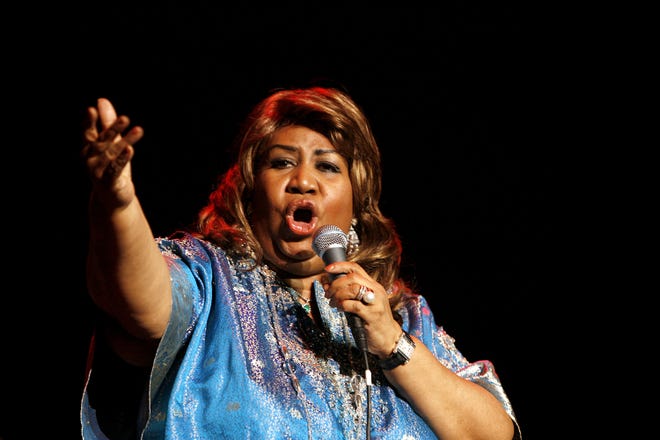 Aretha Franklin performs during a benefit concert for the National Marfan Foundation at Hammerstein Ballroom Tuesday, Nov. 14, 2006, in New York.