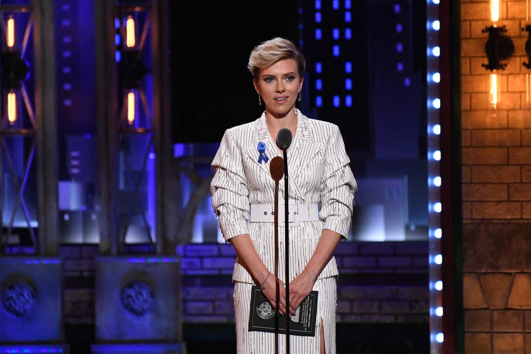 https://eu.usatoday.com/story/life/people/2019/04/09/scarlett-johansson-ok-after-paparazzi-scare/3408905002/