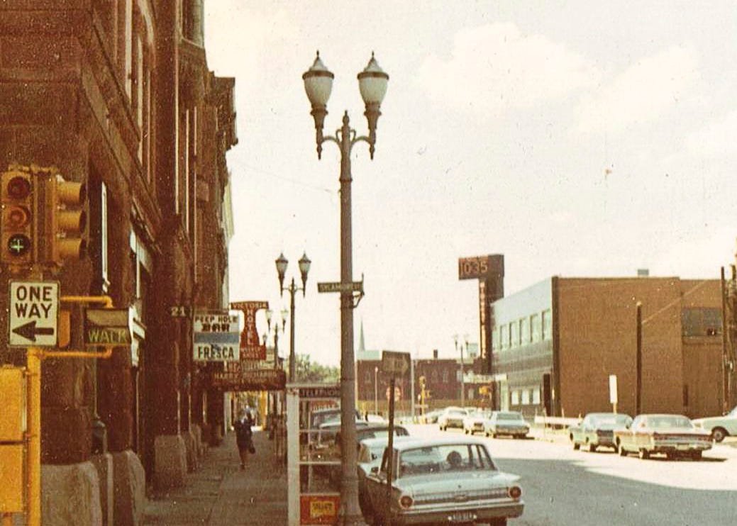 History Lesson Downtown Evansville's Peephole Bar & Grill