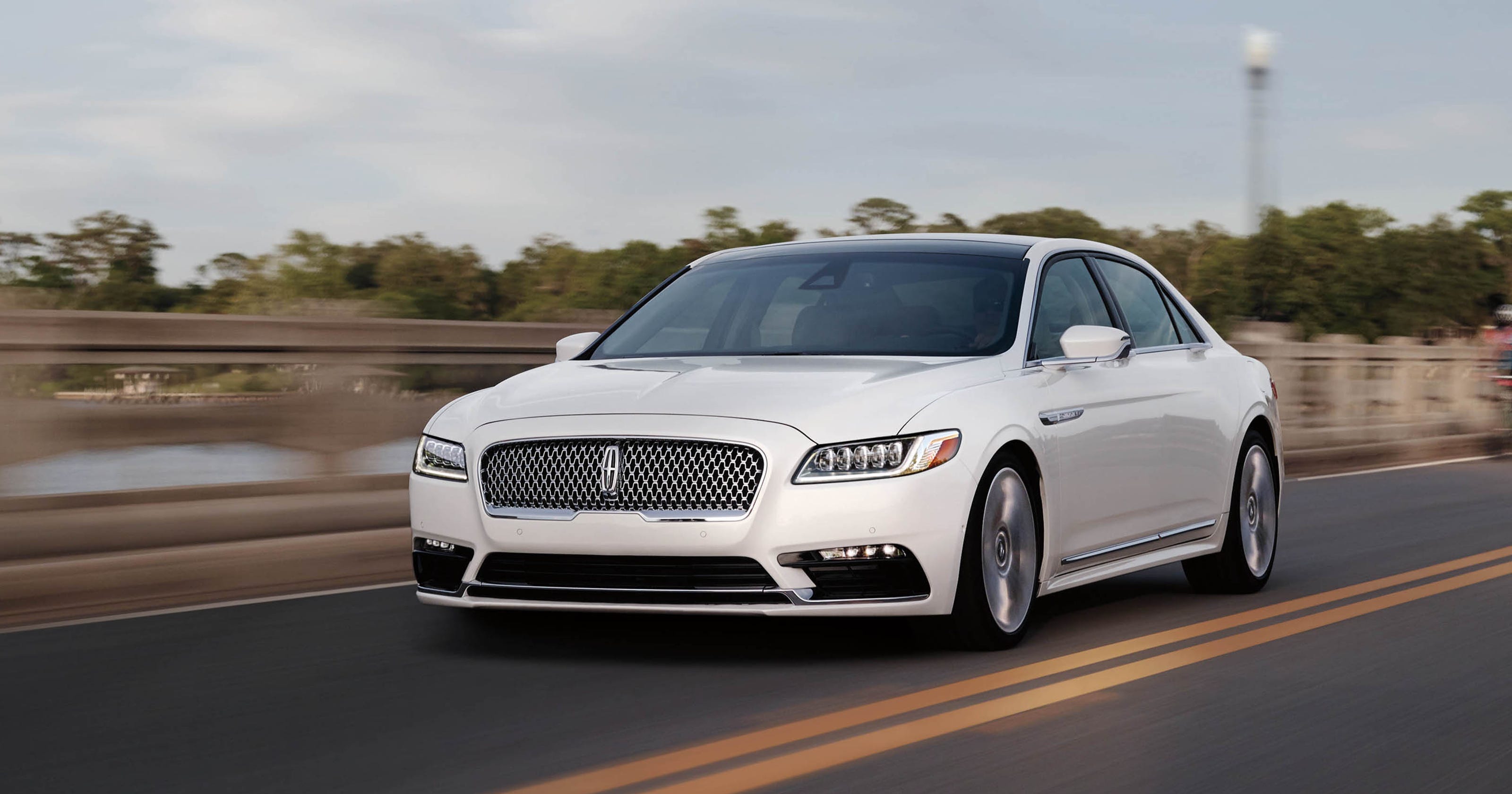 Best luxury car? Lincoln Continental challenges Mercedes