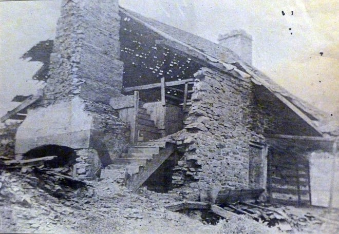 The “Keller fort” in ruins and being dismantled.