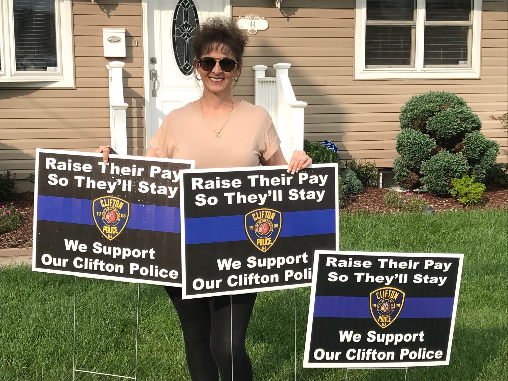 clifton-nj-lawn-signs-back-higher-starting-salary-for-police-officers