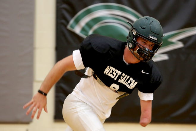Alex Hurlburt, a defensive standout from West Salem High School in Oregon who was born with one hand, verbally committed to the University of Montana last week.