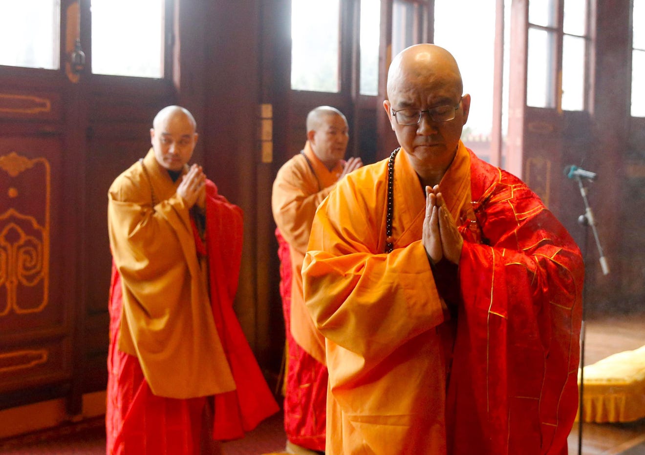 Buddhist Monk Xuecheng China Investigates Top Monk For Sex Assault 
