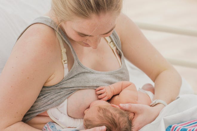 Must-have breastfeeding products for nursing and pumping moms Must-have breastfeeding products for nursing and pumping moms