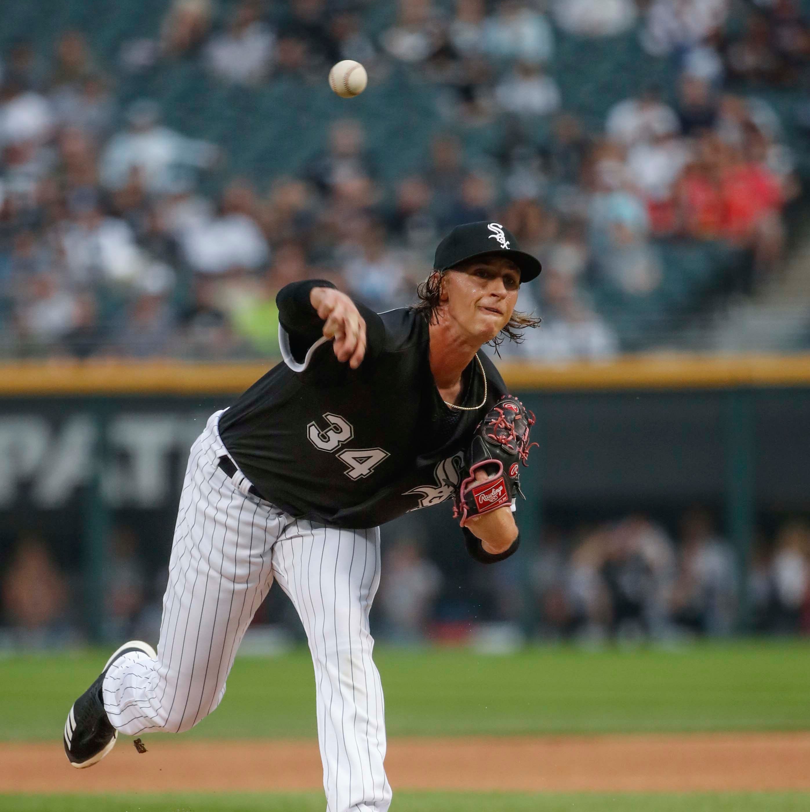 Chicago White Sox starting pitcher Michael Kopech (34) delivers against the Minnesota Twins during the first inning at Guaranteed Rate Field.