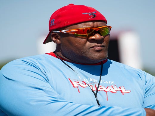 College Football Delaware State Gets Its First Win Tops Nc Central