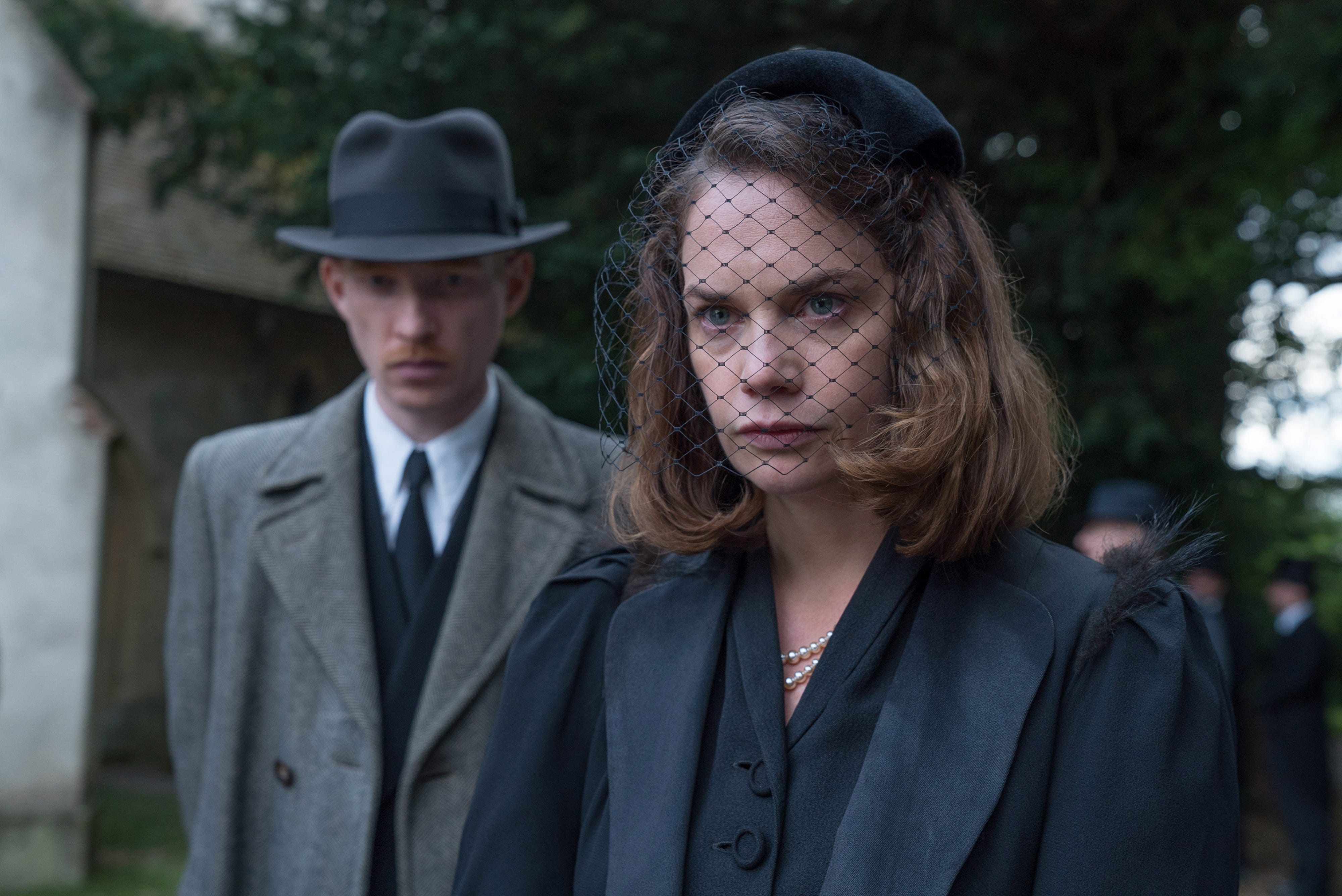 'The Affair' star Ruth Wilson is a delight in dark 'Little Stranger'