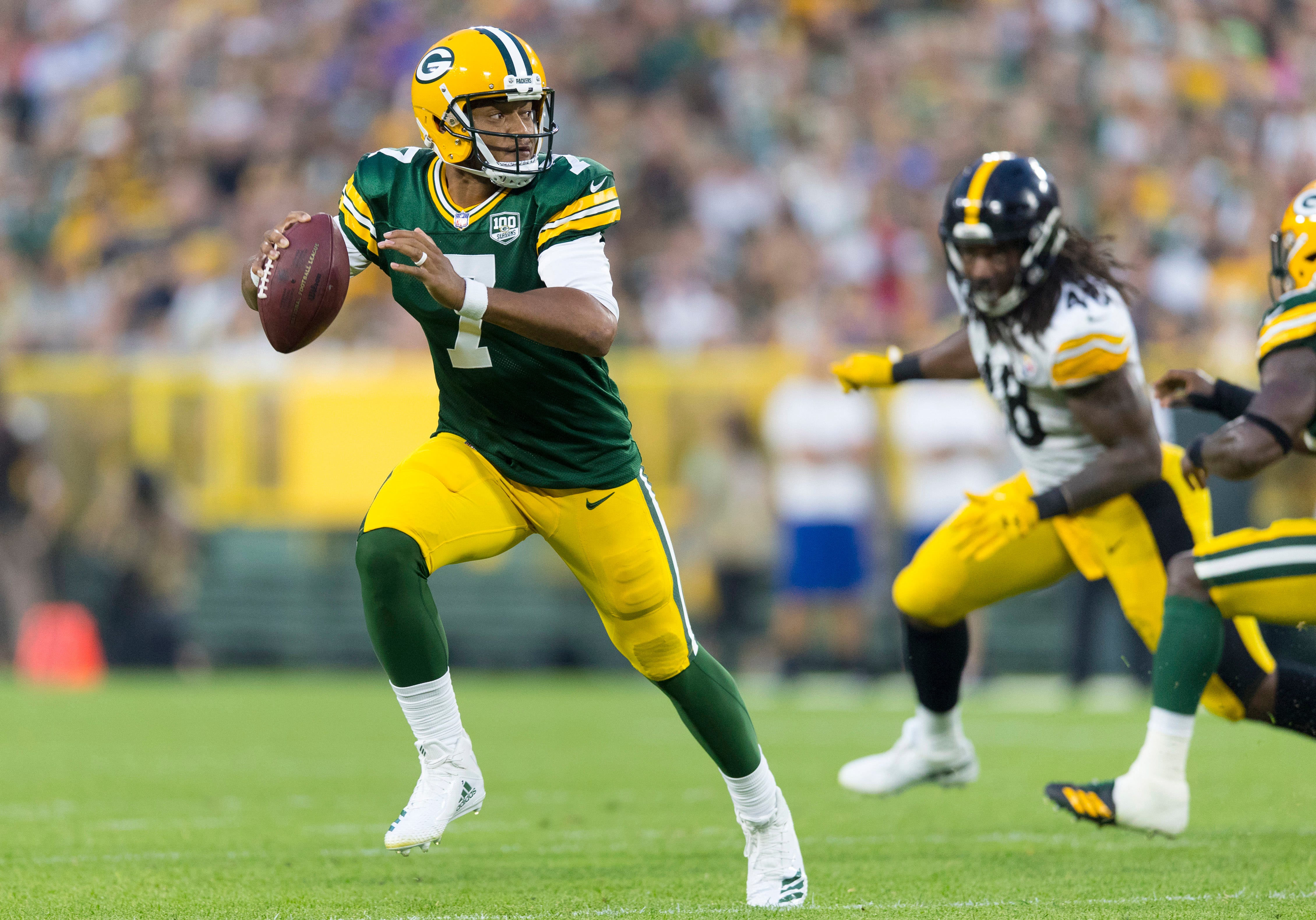 Former Packers Player Signs Record-Breaking Contract With New Team 2 Green Bay Packers quarterback Brett Hundley (7) scrambles against the Pittsburgh Steelers in the first quarter of an NFL preseason game at Lambeau Field on Thursday, August 16, 2018 in Green Bay, Wis. © Adam Wesley/USA TODAY NETWORK-Wis
