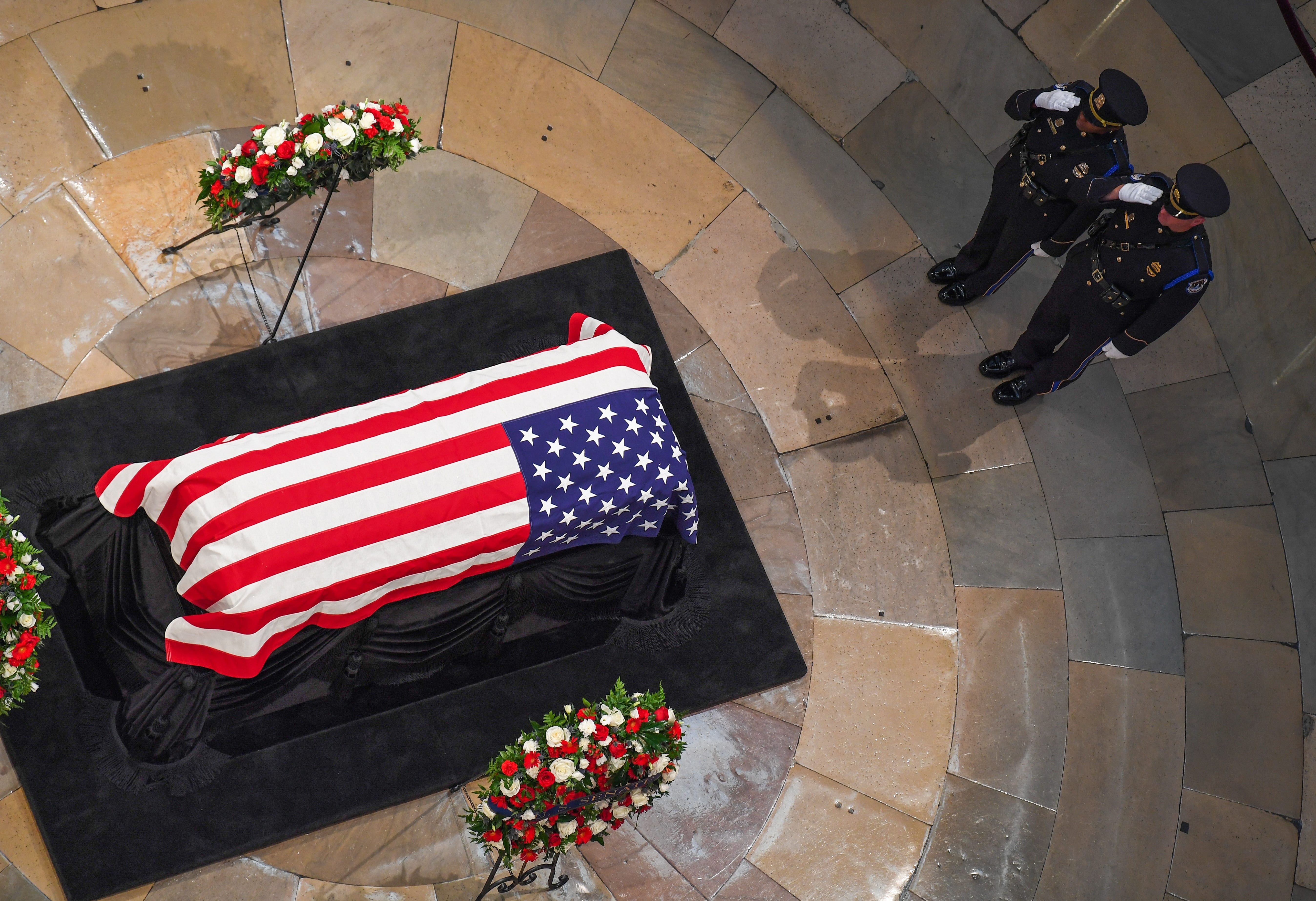 Xxx Jg 137435 Mccain U S Capi 8 31 Jmg 7672 Jpg Usa Dc