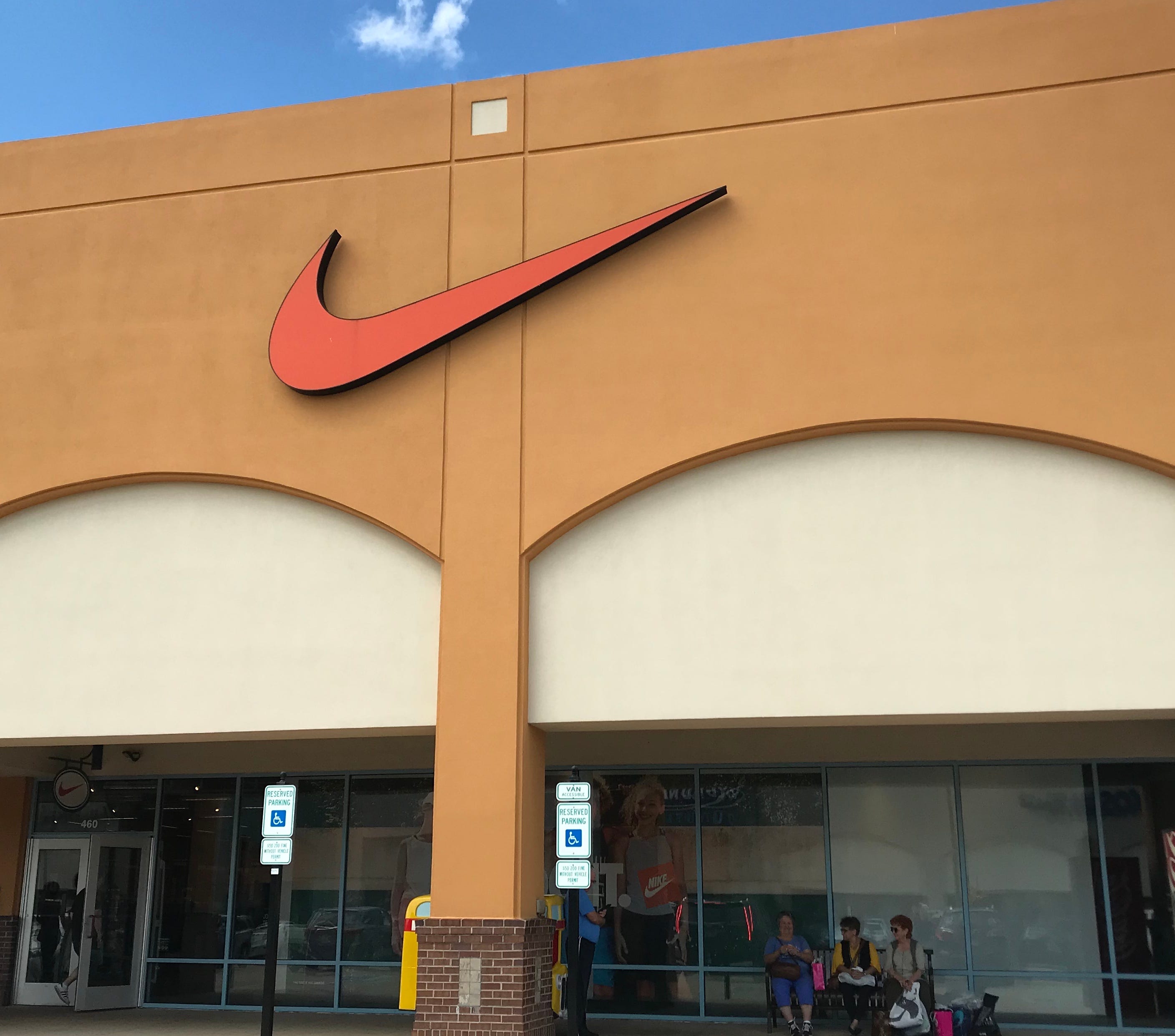 nike store springfield mo