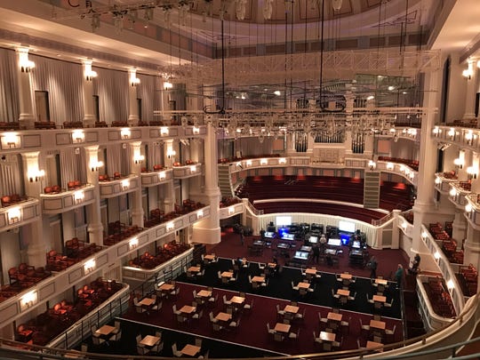 palladium-carmel-seating-views-elcho-table