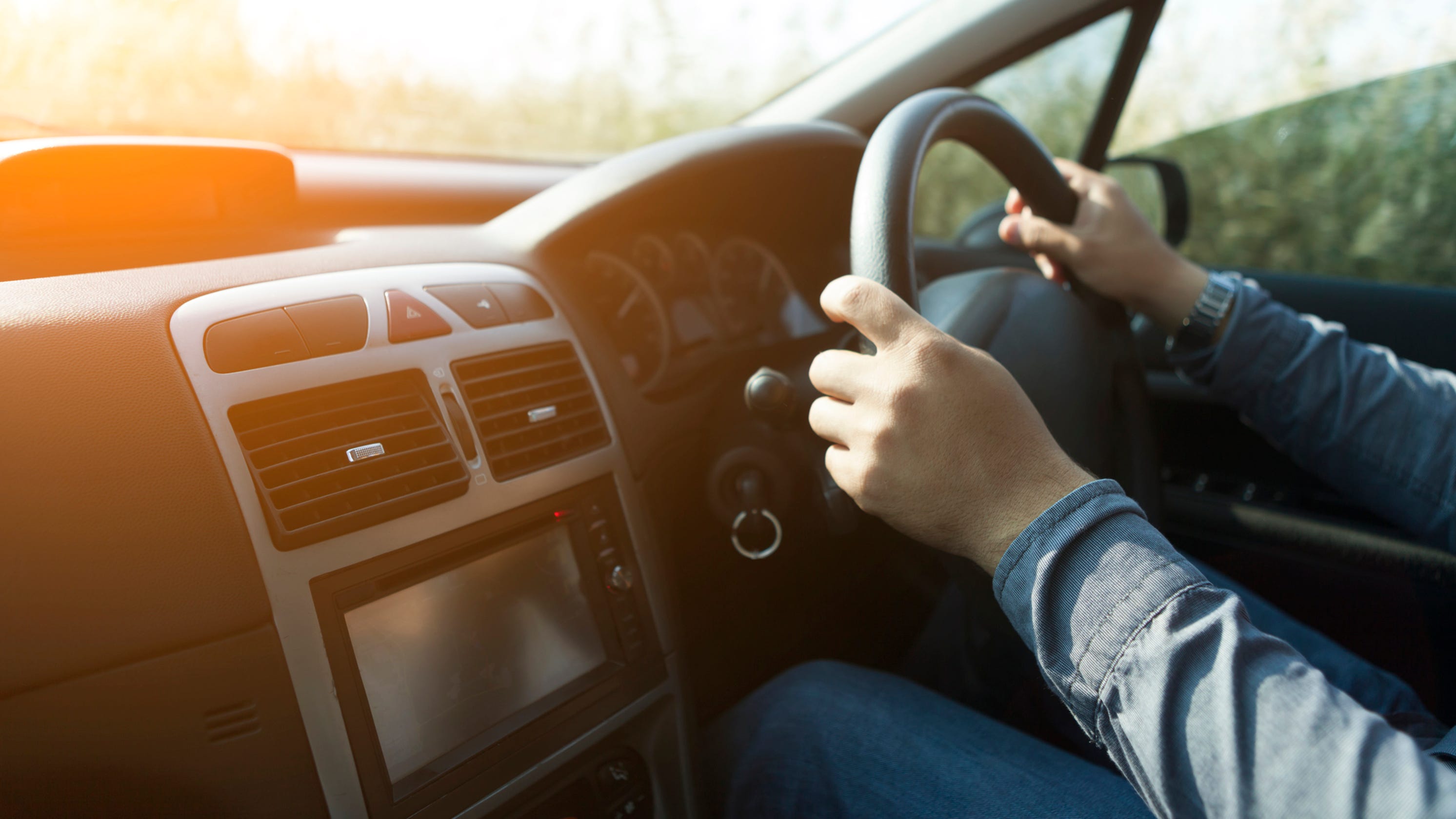 15 tips for driving on the left side of the road