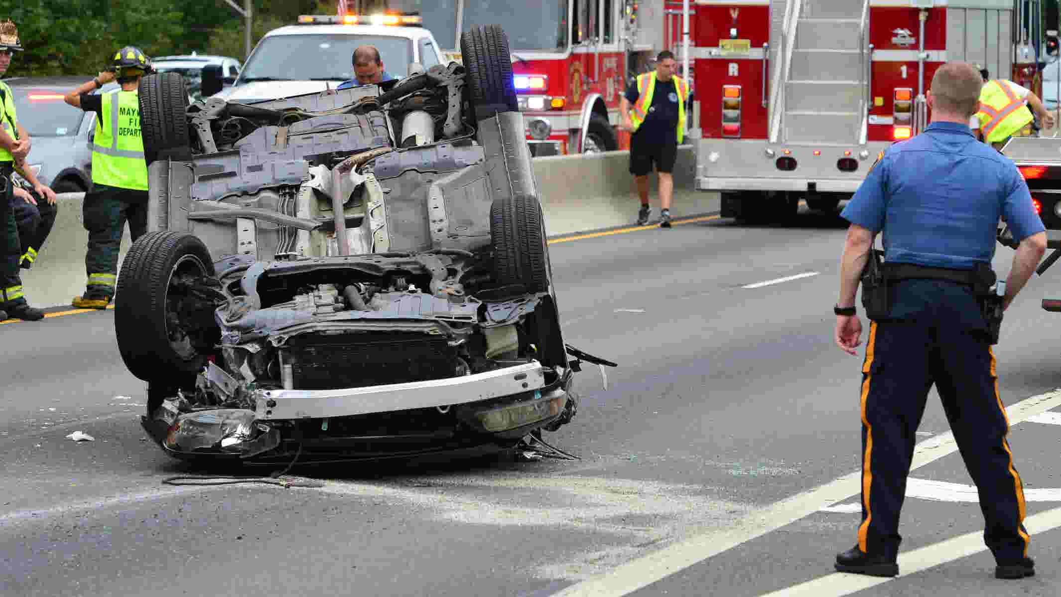 Raw video Serious accident on Route 17 in Rochelle Park