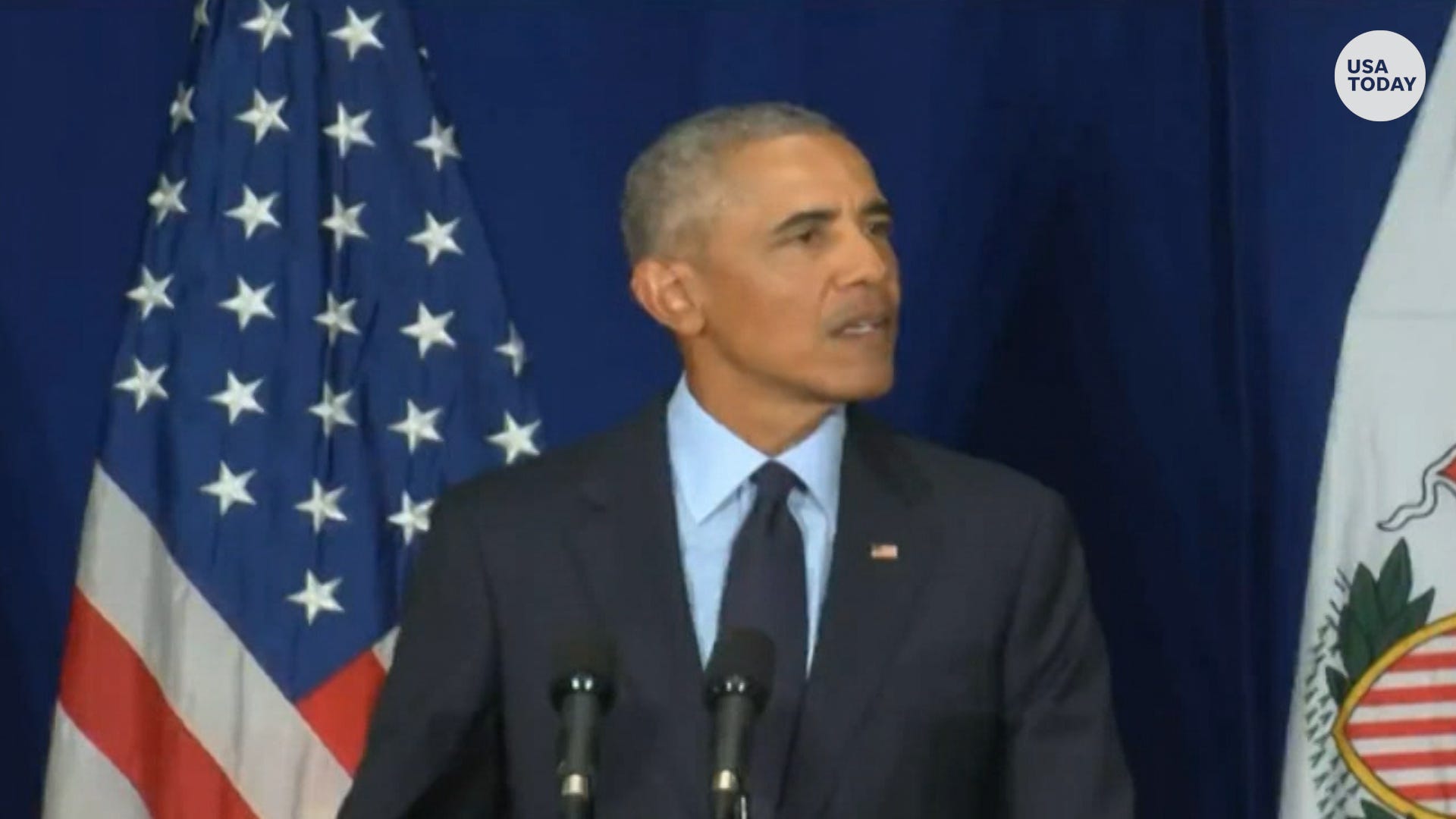 Vpc Obama Slams Trump Desk Thumb