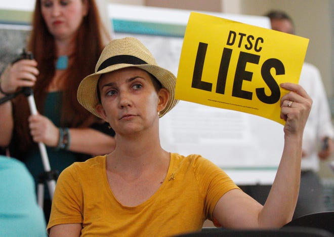 Melissa Bumstead, a Santa Susana Field Lab cleanup activist, at a 2018 hearing in Simi Valley.
