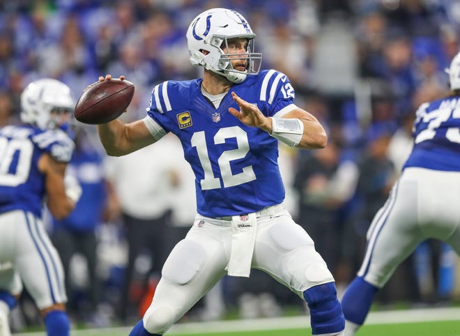 Indianapolis Colts quarterback Andrew Luck (12) delivers a pass against the Cincinnati Bengals at Lucas Oil Stadium on Sunday, Sept. 9, 2018.