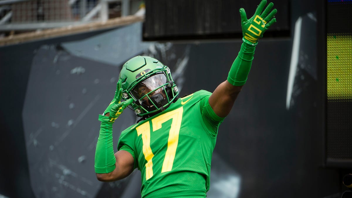 Oregon Ducks wide receiver Tabari Hines celebrates after catching a touchdown pass against the Portland State Vikings at Autzen Stadium.