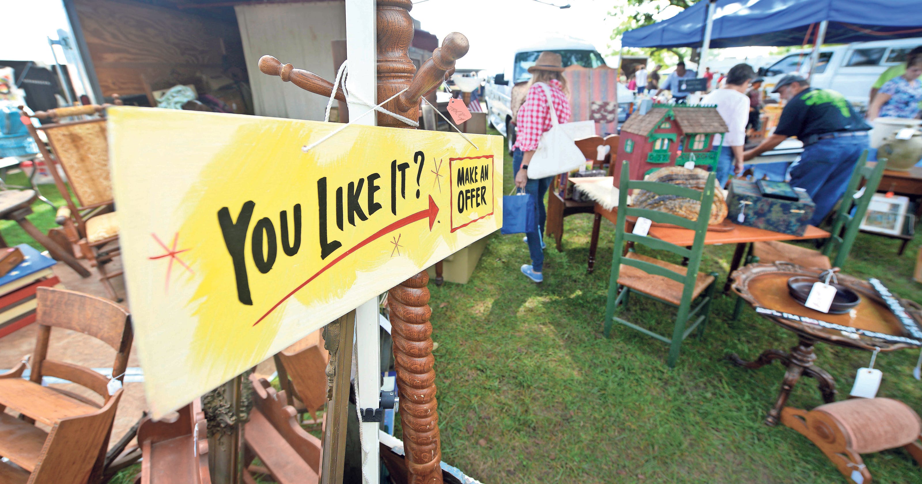 Falling For Antiques At Annual Shows