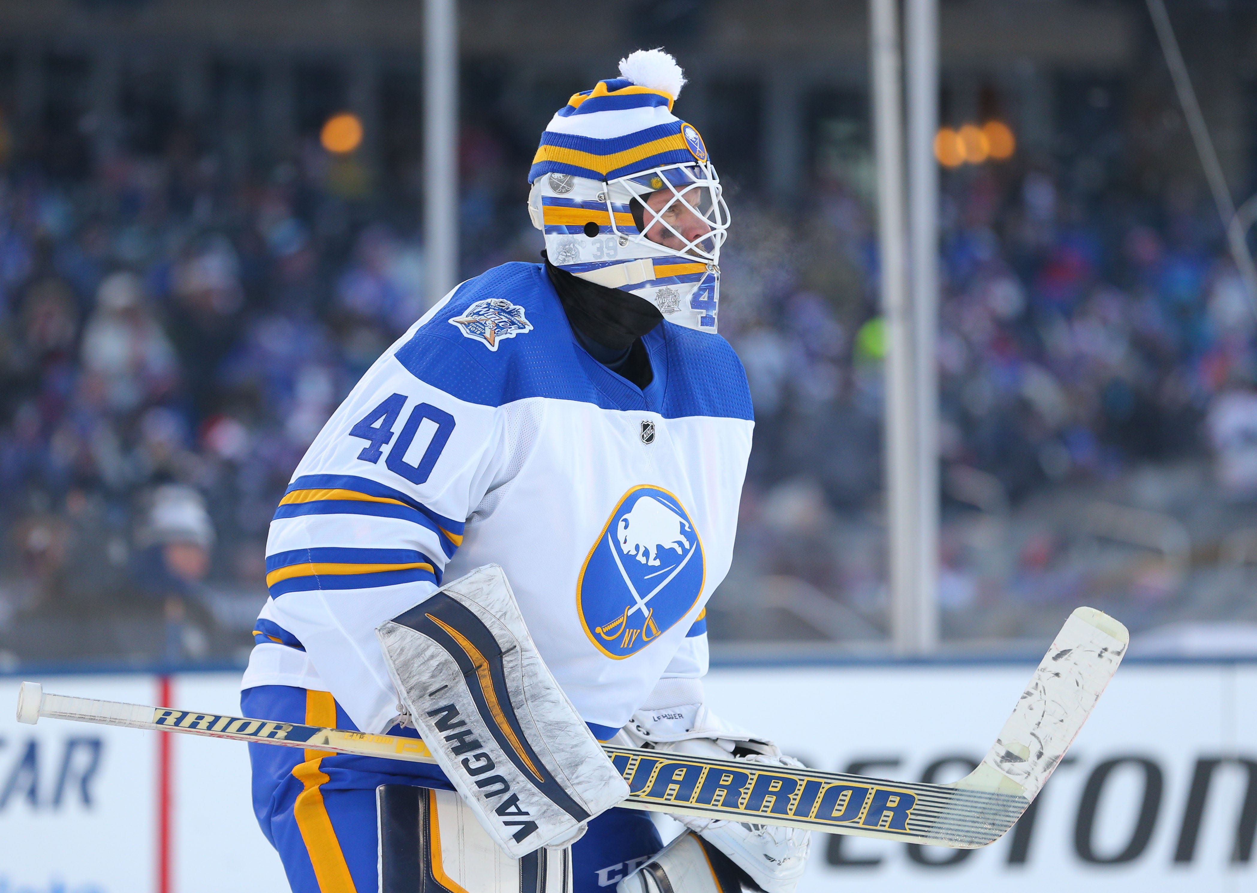 robin lehner islanders jersey