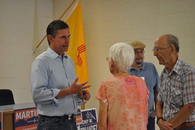 Senator martin Heinrich speaks with members of the Carlsbad public Sep. 15 in Carlsbad, New Mexico.