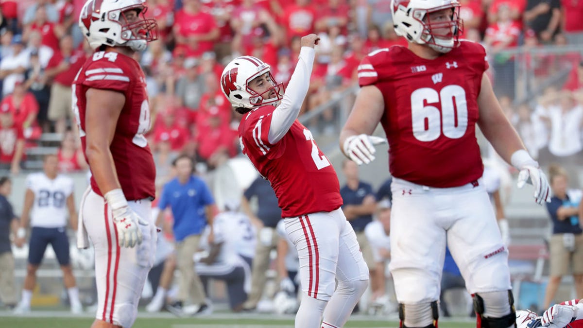 Wisconsin kicker Rafael Gaglianone (27) watches his 42-yard field goal sail wide left in the fourth quarter of the team's loss to Brigham Young.