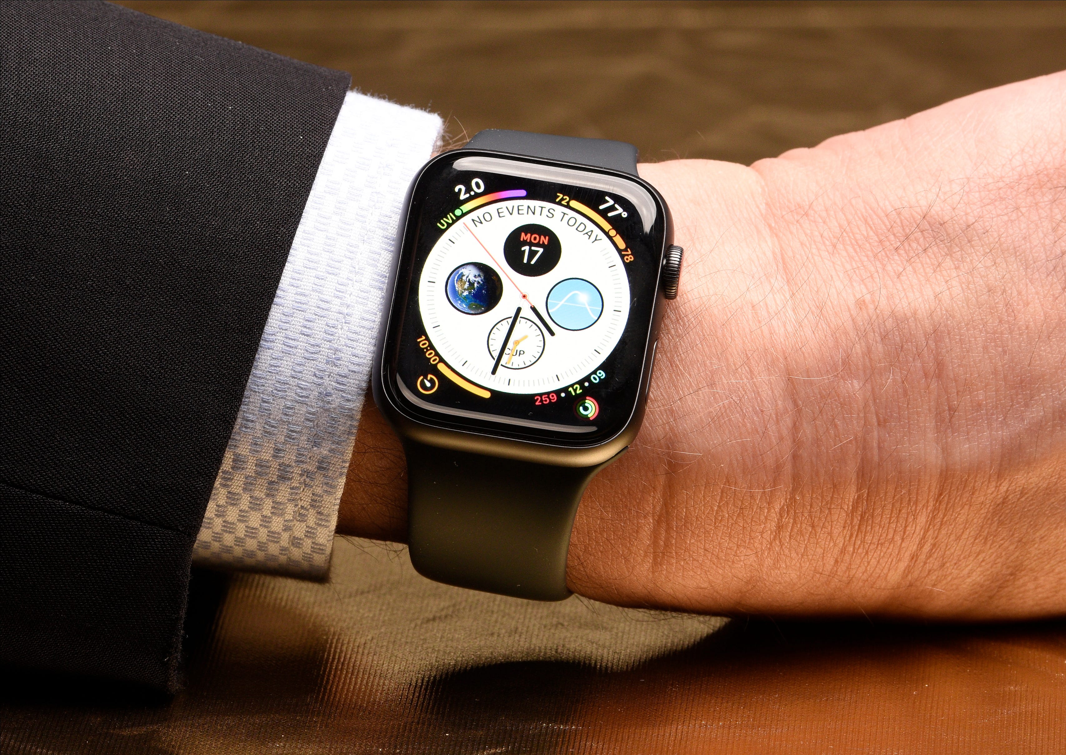 Оригинал часы apple watch. Apple watch Series 4. Apple watch Series 7. Watchface Apple watch. Apple watch watchfaces.