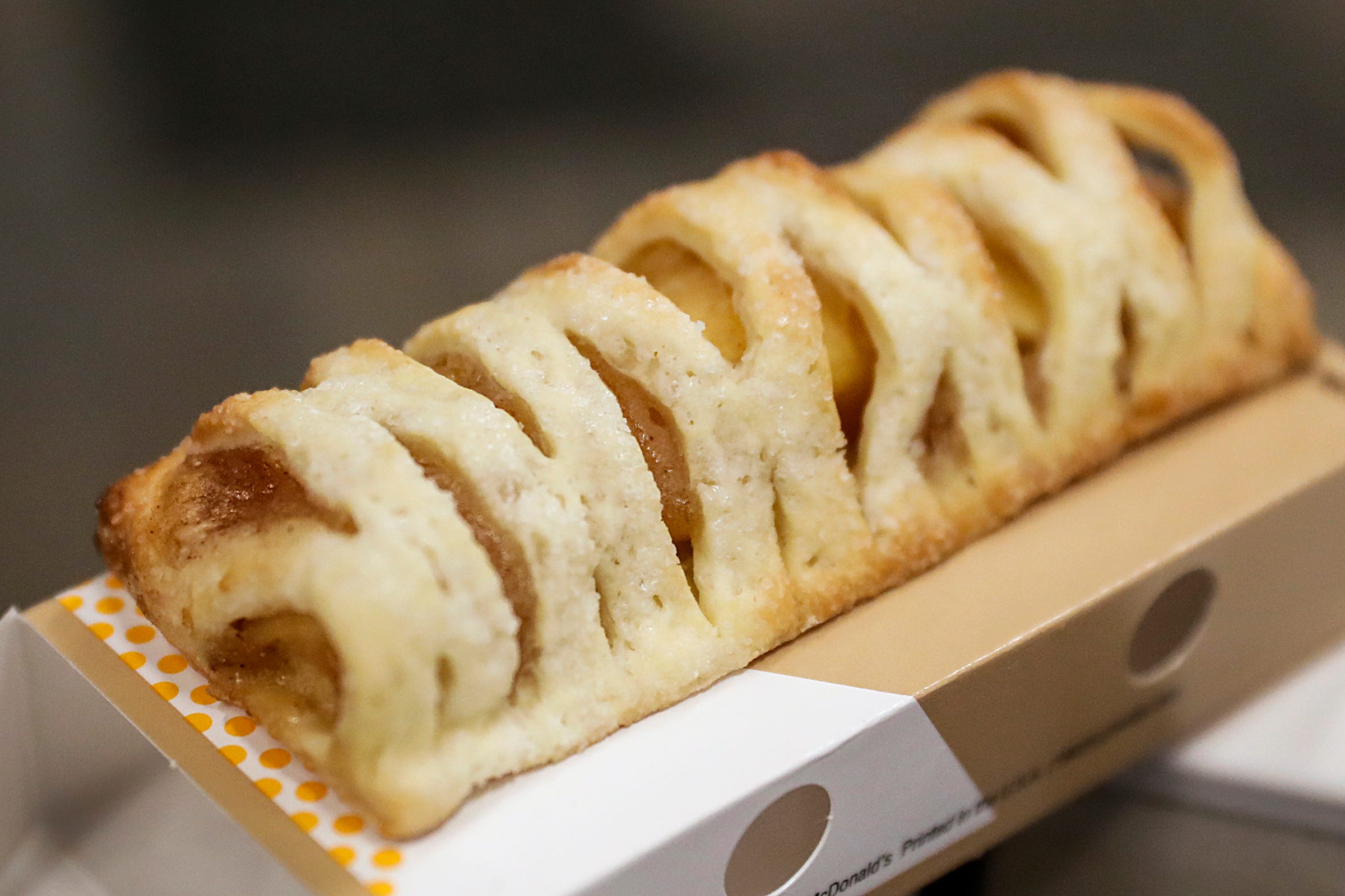 McDonald&amp;#39;s new apple pies review: Hot fire or hot garbage?