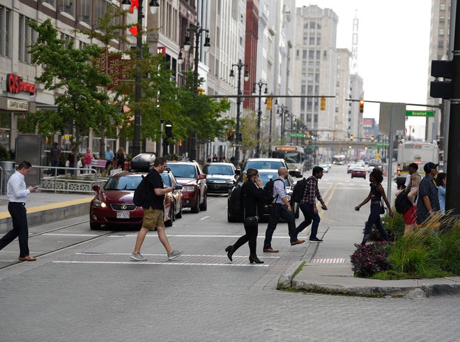 Analysts say driverless vehicles will be part of a mix in cities such as Detroit, along with mass-transit and micro-mobility options.