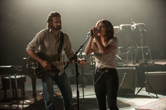 Bradley Cooper and Lady Gaga sing live in "A Star Is Born."