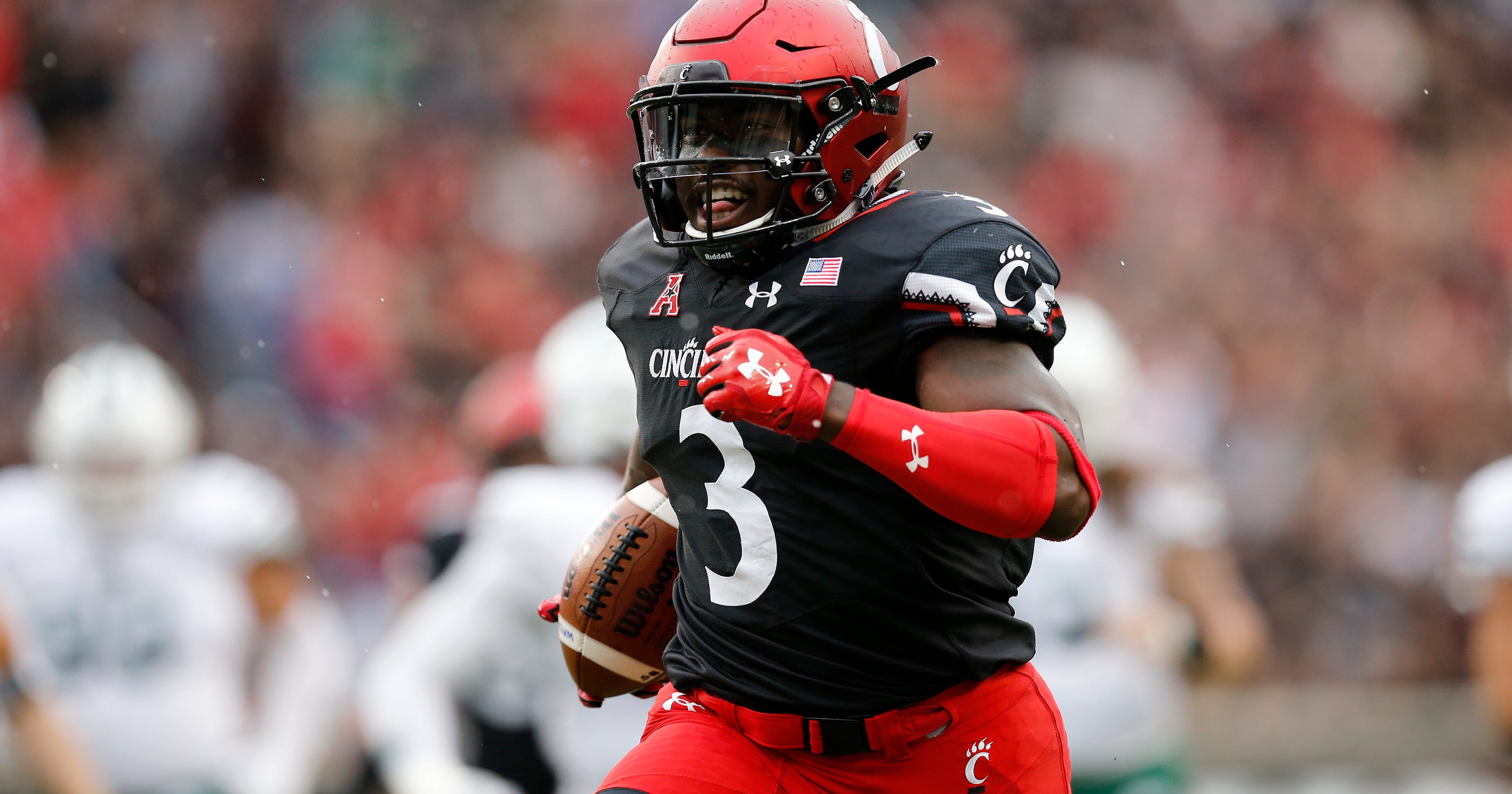UC Bearcats rally from 21 points down, beat Ohio Bobcats