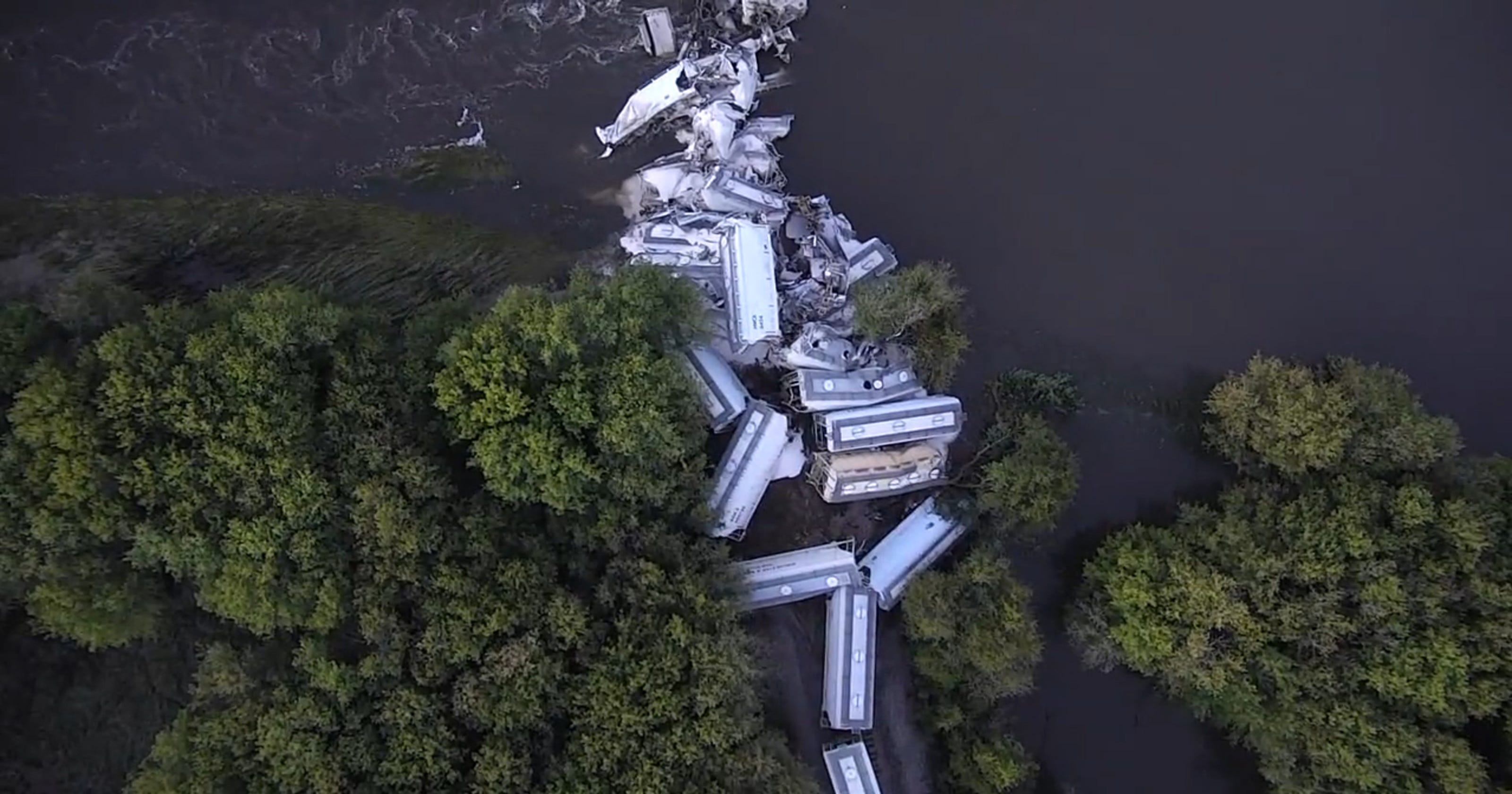 Authorities say no one hurt in Iowa train derailment, no hazardous