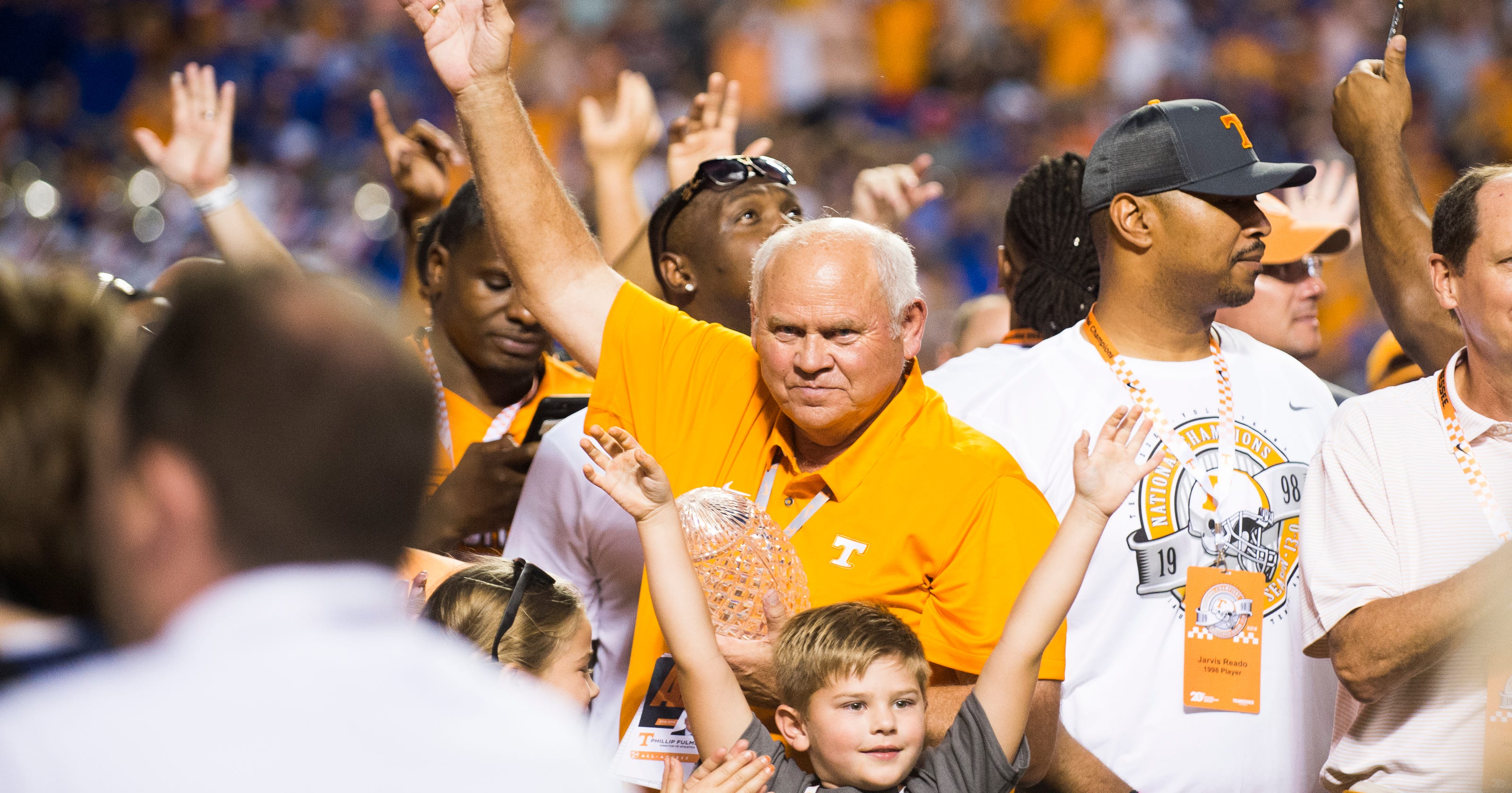 UT Vols: 1998 Tennessee football national champions honored vs Florida