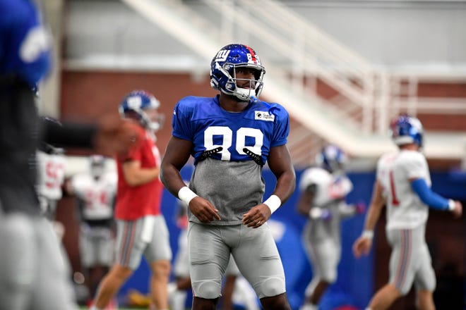 New York Giants tight end Garrett Dickerson (89) participates in warm-ups during NFL practice at the training center in East Rutherford, NJ on Wednesday, September 26, 2018.