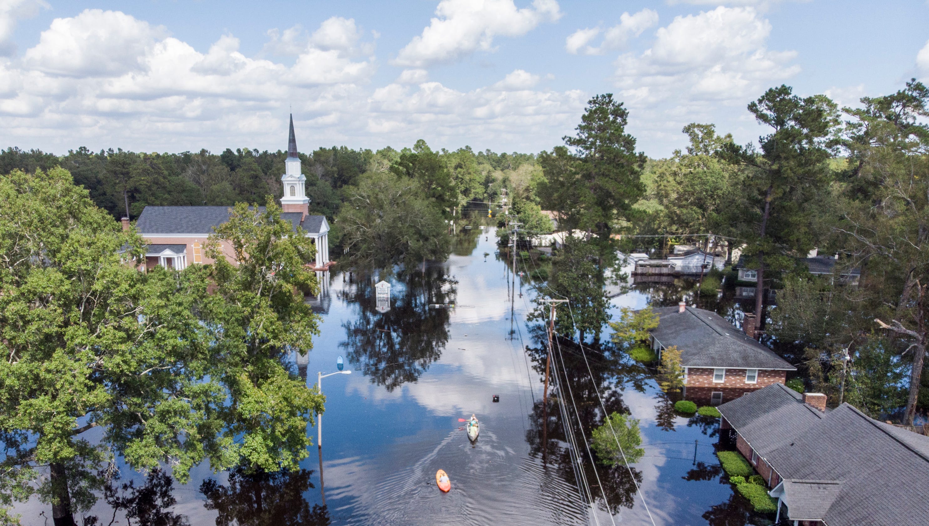 South Carolina city braces for post-Florence floods downtown