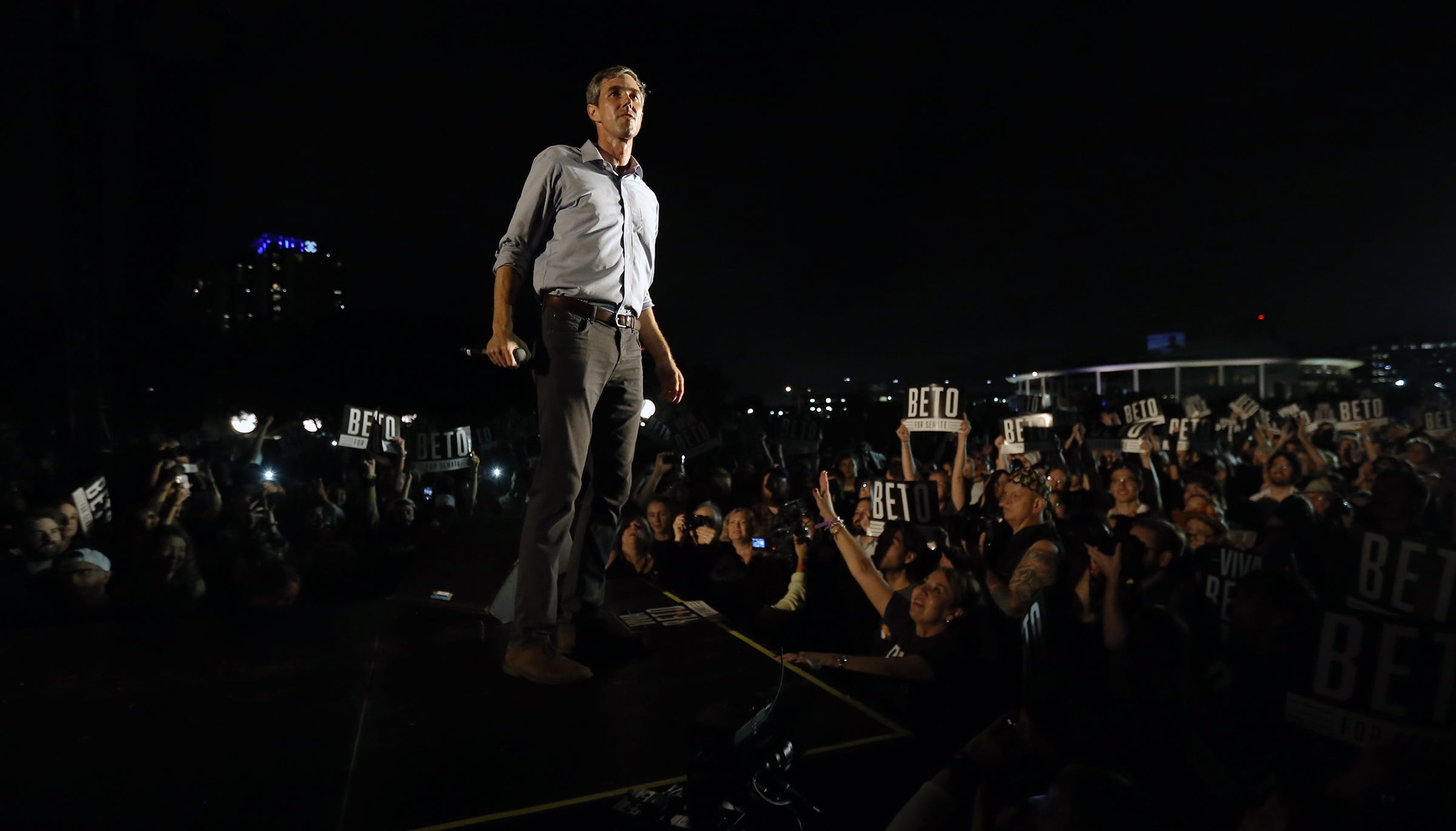 Beto O&apos;Rourke raises a whopping $38 million against Ted Cruz ahead of midterm elections