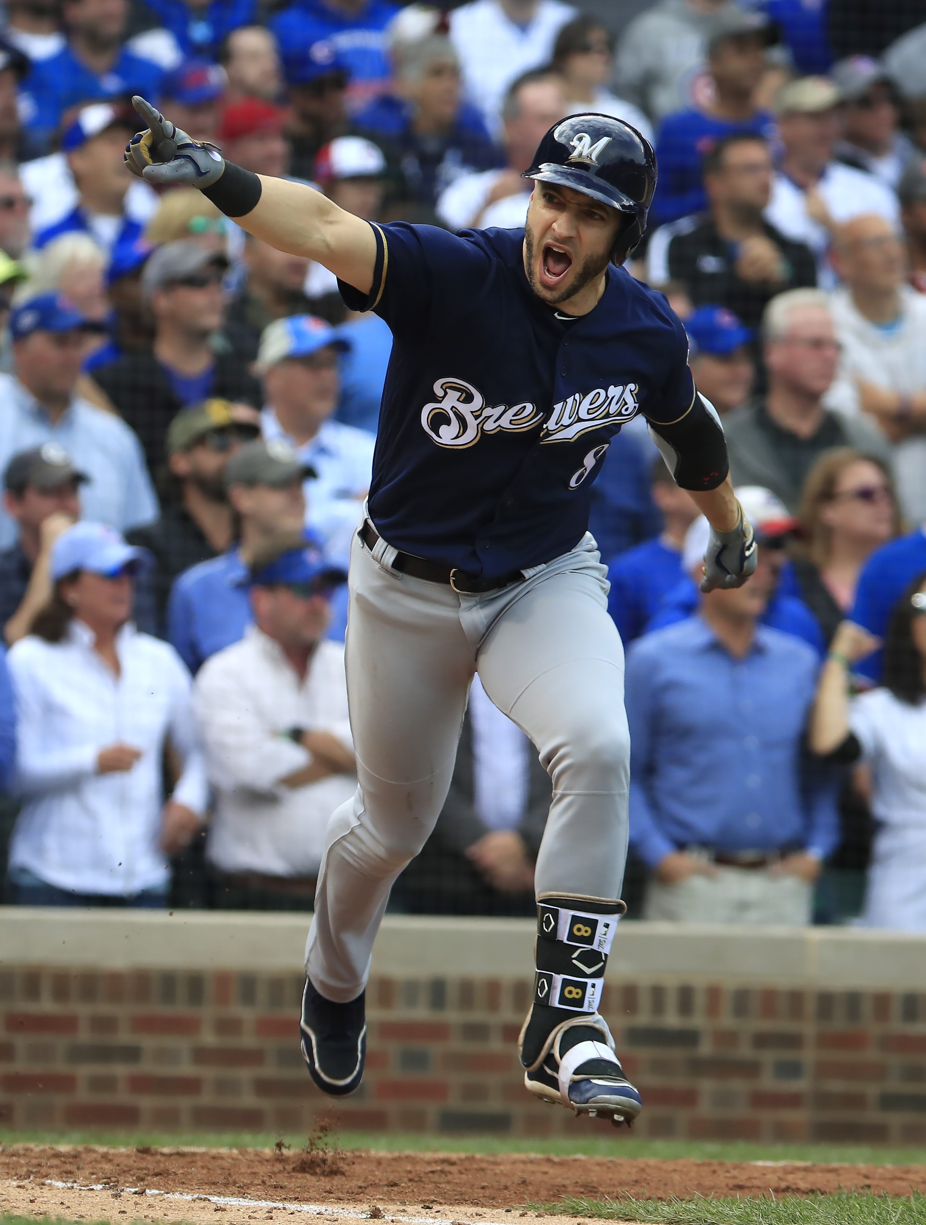 milwaukee brewers fan gear