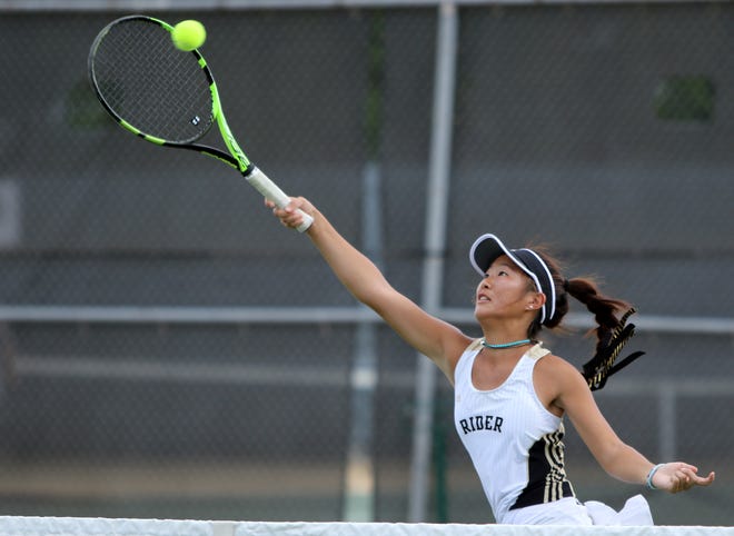 After making state in girls doubles last year, Rider's Julia Chon will move back to singles this spring.