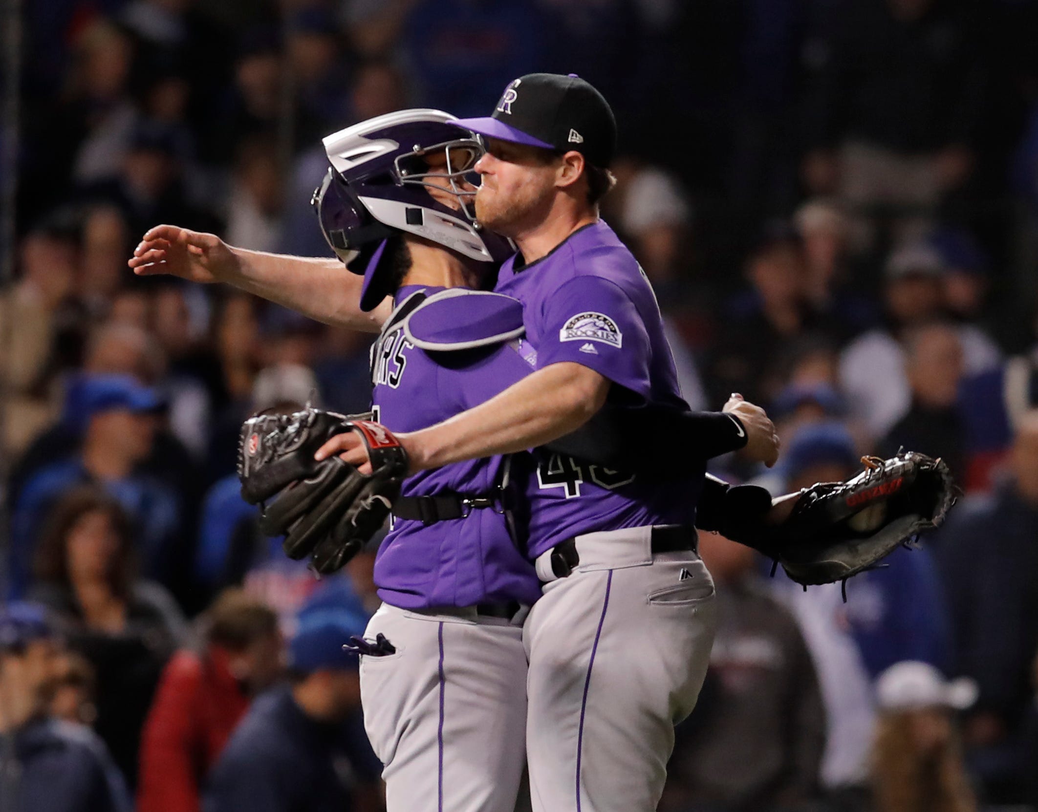 Mlb Playoffs Hugging Incident In Cubs Rockies Nl Wild Card Game