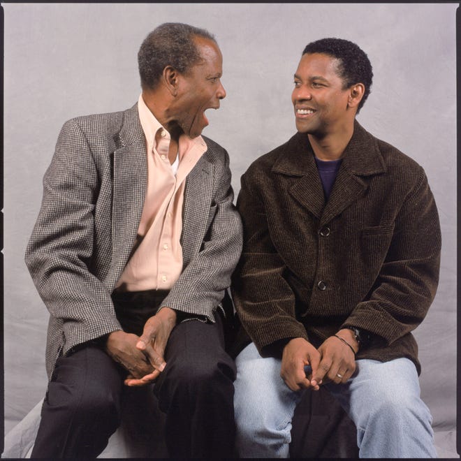 Denzel Washington and Sidney Poitier pose for photos after an interview with USA TODAY --- DATE TAKEN: 3/16/2000  By Robert Hanashiro   USAT , Source: USAT   Los Angeles  CA  OWN - USAT owns all rights ORG XMIT: PX17506