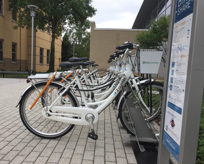 Zagster bike share is now available at York College. Students can get 50 percent off an annual membership by using code bikeyork2018.