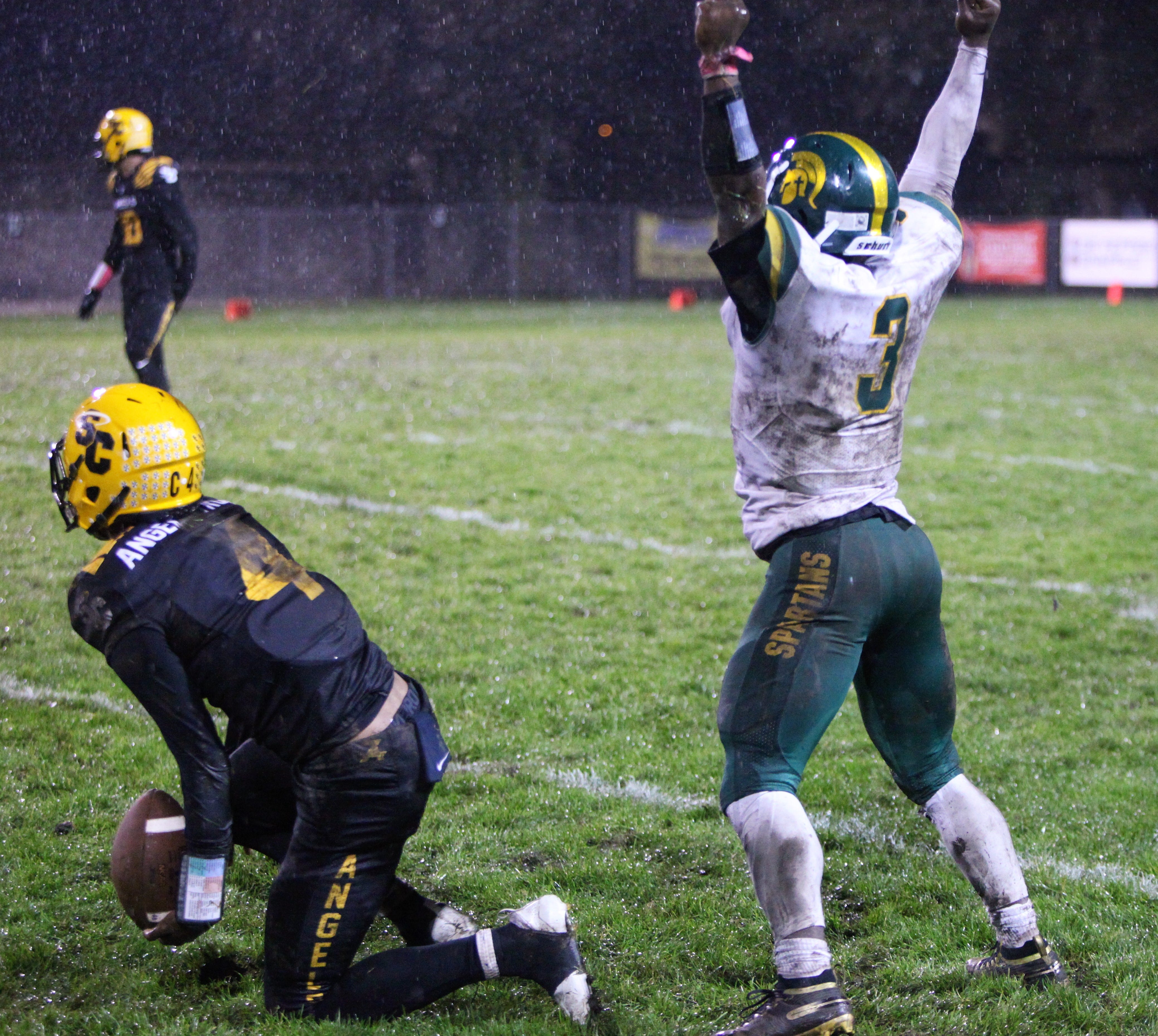 Digital Bleachers Complete Milwaukee area high school football rundown