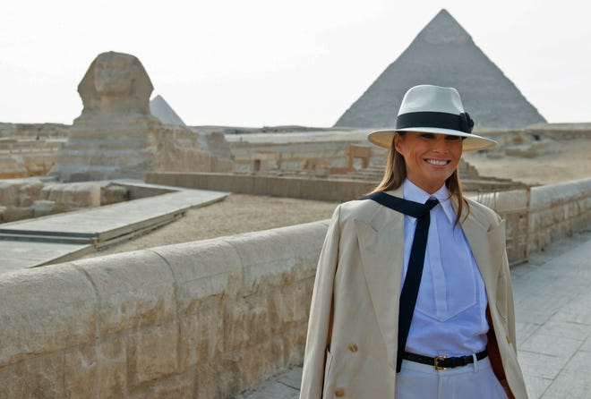 Melania Trump visits the Giza Pyramids and sphinx on Oct. 6, 2018.