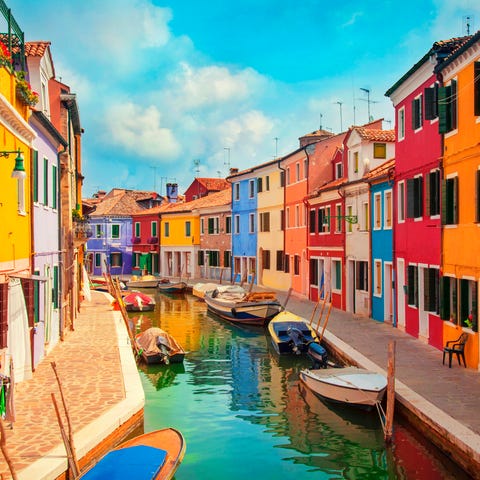Burano, Italy: Just a 45-minute vaporetto ride...