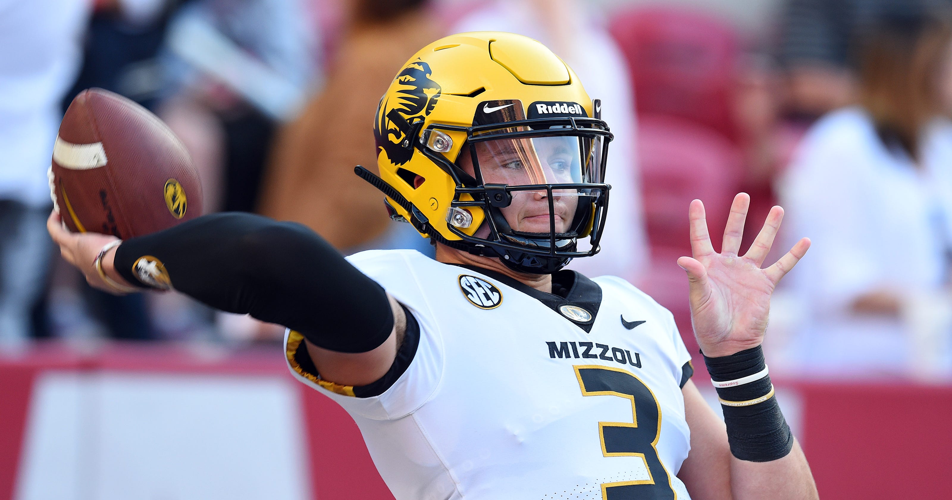 Alabama Vs Mizzou Missouri Football Helmets Confuse Twitter
