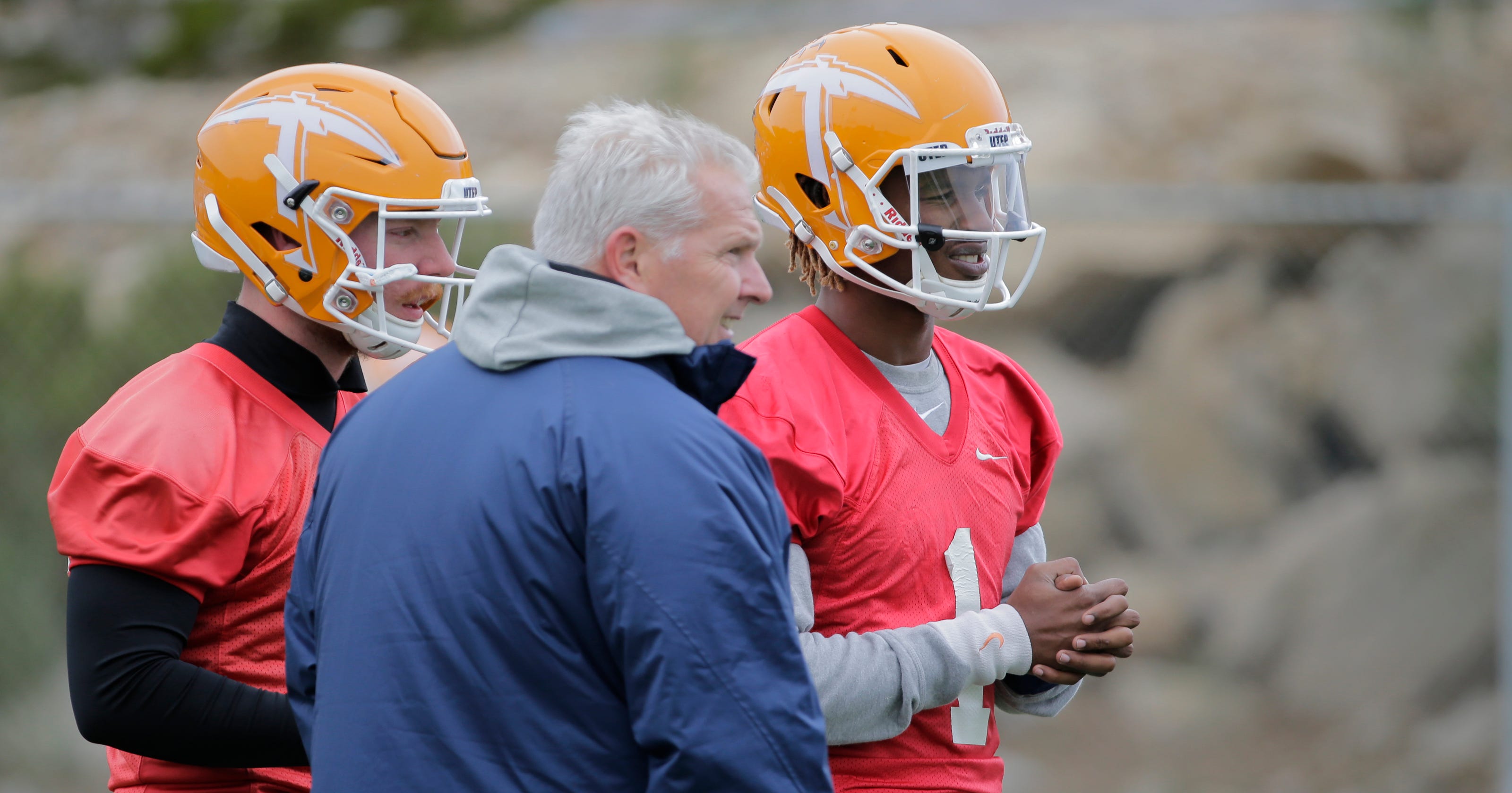 Coach Utep Football May Play Two Quarterbacks Against Louisiana Tech