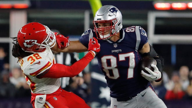 What NFL games are on TV today? Week 7 pro football schedule