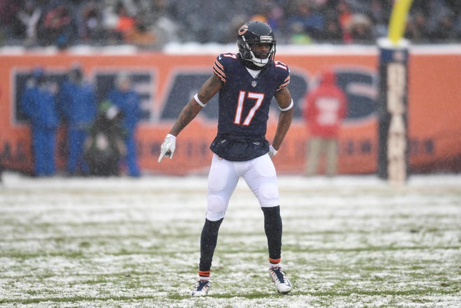 Dec 24, 2017; Chicago, IL, USA; Chicago Bears wide receiver Dontrelle Inman (17) in action during a game against the Cleveland Browns at Soldier Field. The Bears won 20-3. Mandatory Credit: Patrick Gorski-USA TODAY Sports