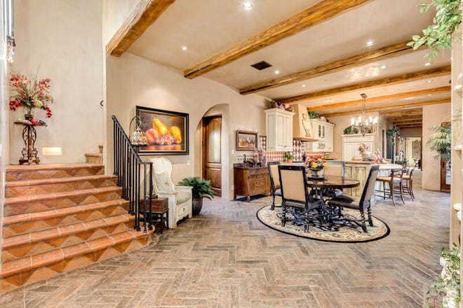 Former Arizona Cardinals Player Sells 2 2m Paradise Valley