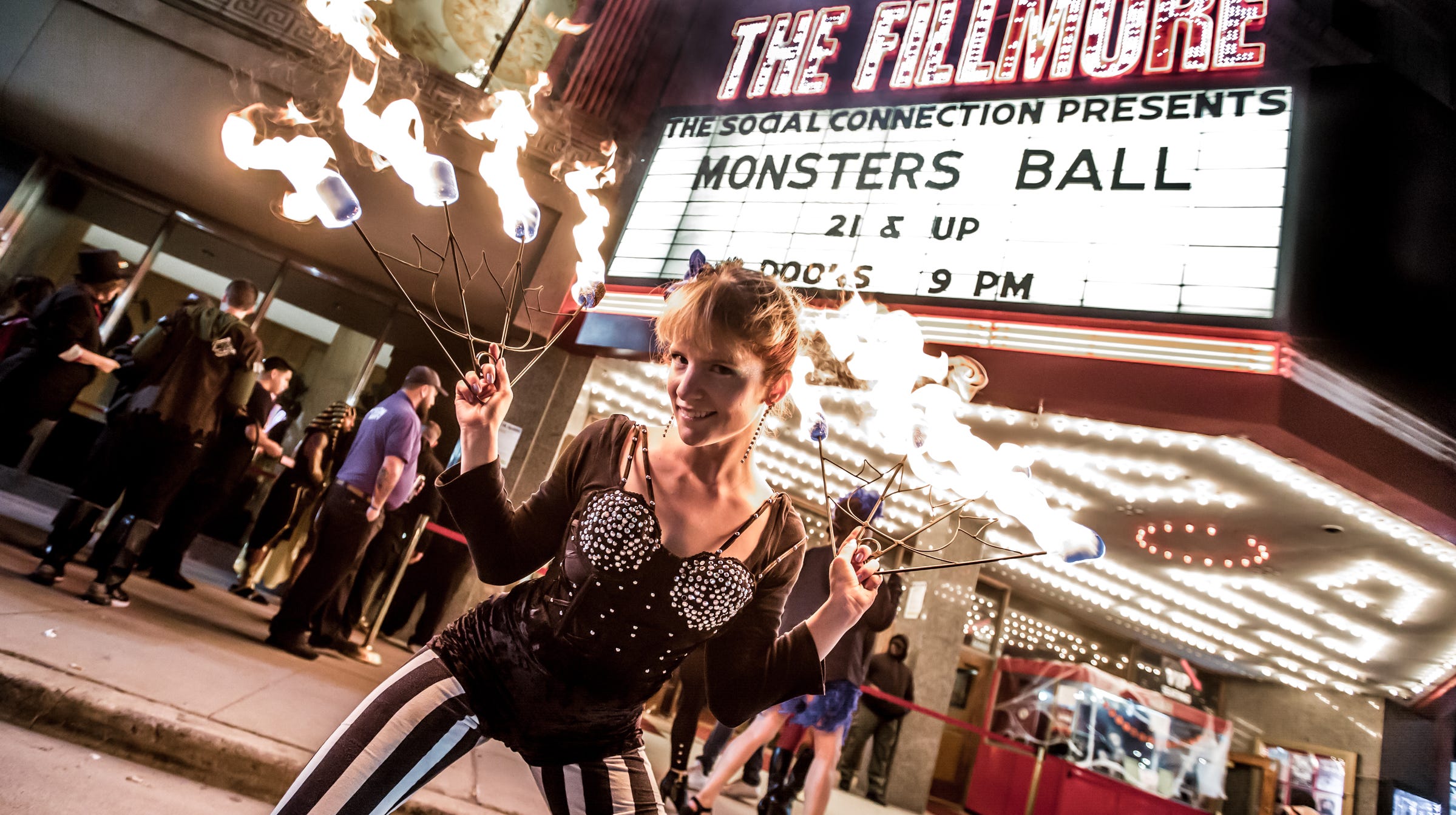 Theatre Bizarre To Creepy Cheapy Halloween Nightlife In Detroit